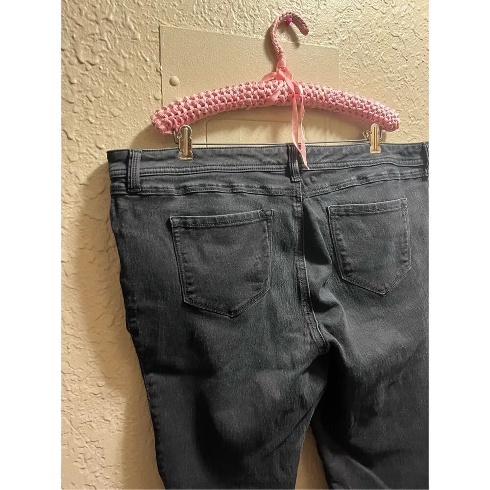 Torrid Black Denim Jeans Woman’s Size 22S Plus Size Jeans